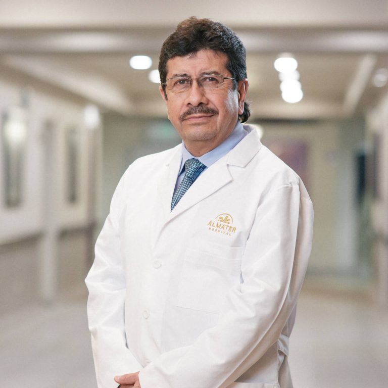 Dr. Eduardo Villafuerte León