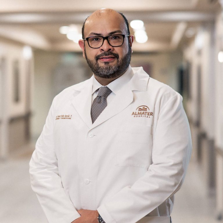 Dr. Oscar Iván García Tovar